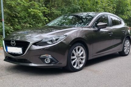 Mazda 3 200.000 km 6.999 &euro; München 81475