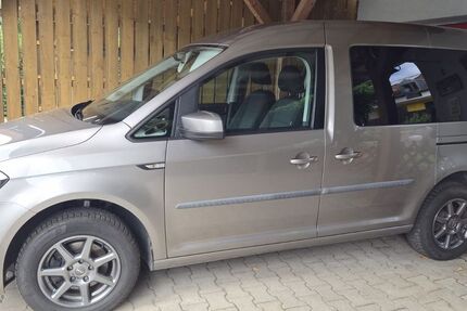 VW Caddy 74.000 km 17.300 &euro; Attenkirchen 85395