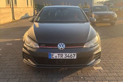 VW Golf 176.000 km 13.500 &euro; Essen 45359