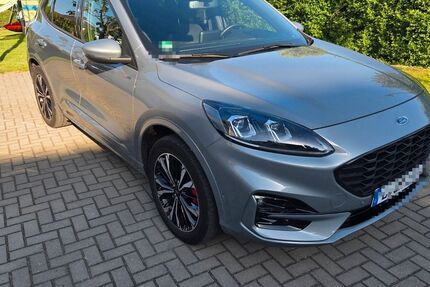 Ford Kuga 59.000 km 24.500 &euro; Markranstädt 04420
