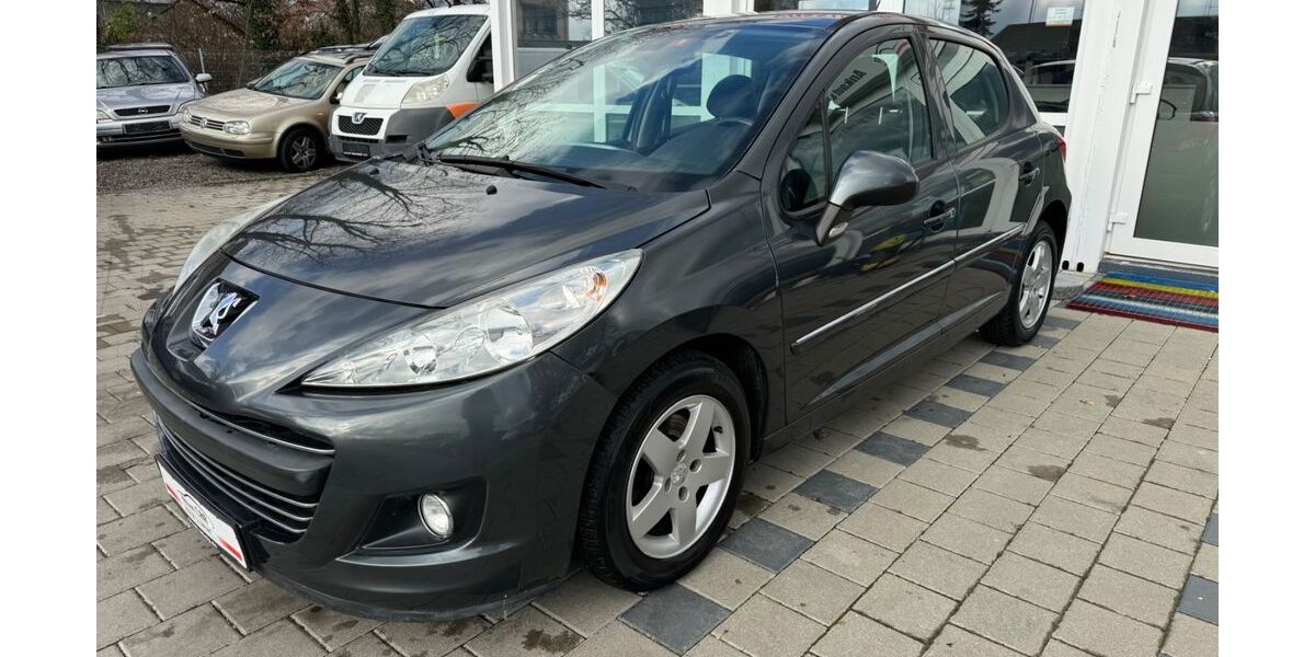 Peugeot 207 114.000 km 4.999 &euro; Singen 78224