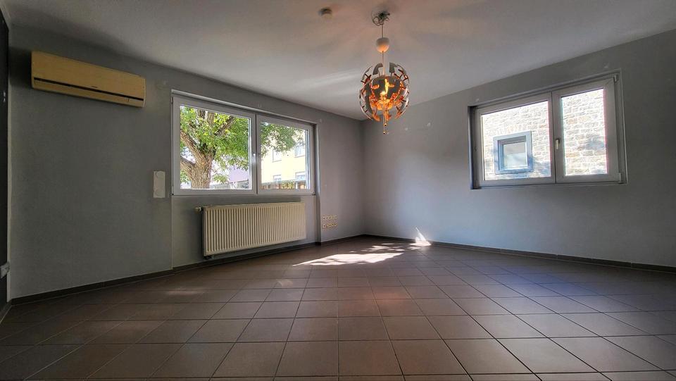 Geräumiges Wohnhaus auf ehemaliger landw. Hofstelle zimmer