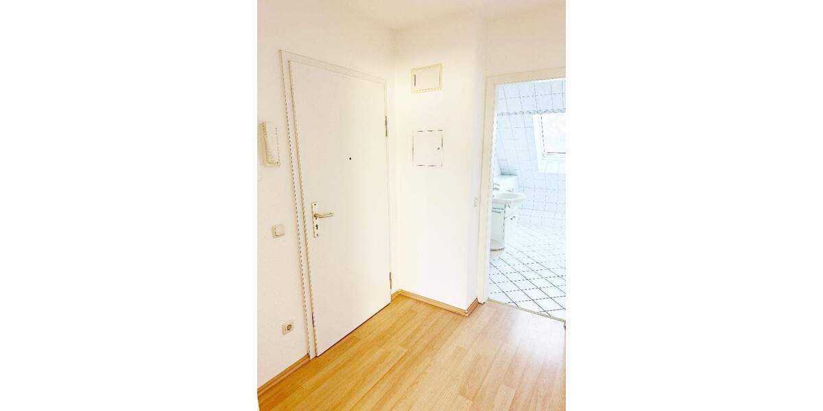 Etagenwohnung Riesa Gröba - 3 Zimmer, 74 m&sup2;, 600&euro; | Angebot:24973610