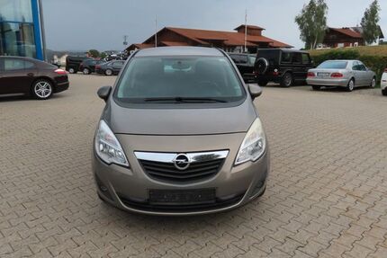 Opel Meriva 197.900 km 2.990 &euro; Neukirchen v. W. 94154