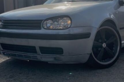 VW Golf 101.176 km 5.500 &euro; Saaldorf-Surheim 83416