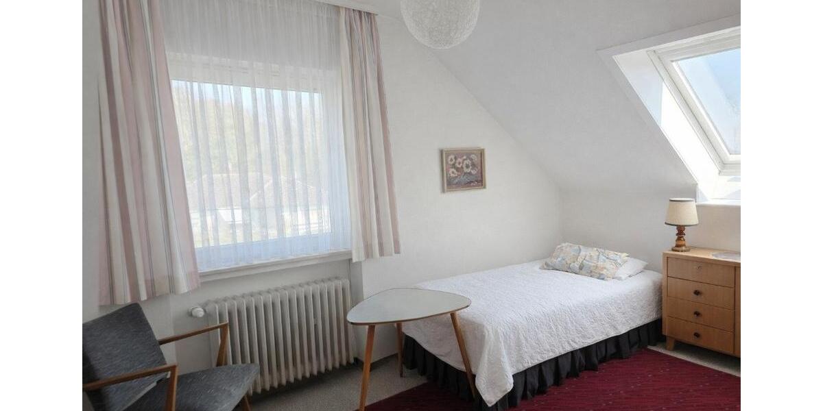 Reihenhaus Wiesbaden Schierstein - 6 Zimmer, 138 m&sup2;, 569.000&euro; | Angebot:26046310