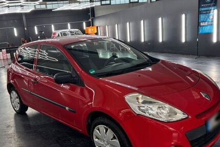 Renault Clio 63.000 km 3.750 &euro; Dortmund 44263