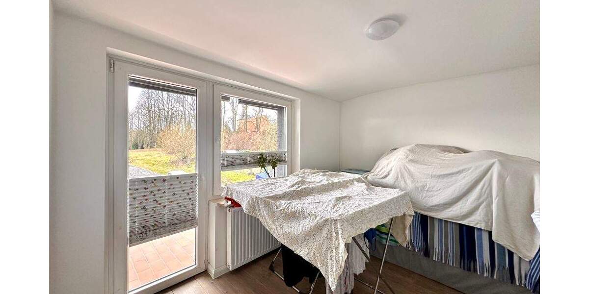 Saniertes Haus mit einigen Garagen - Eigennutzung oder Investition 5 zimmer