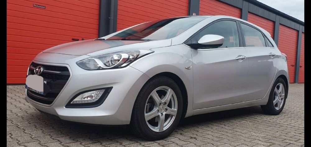i30