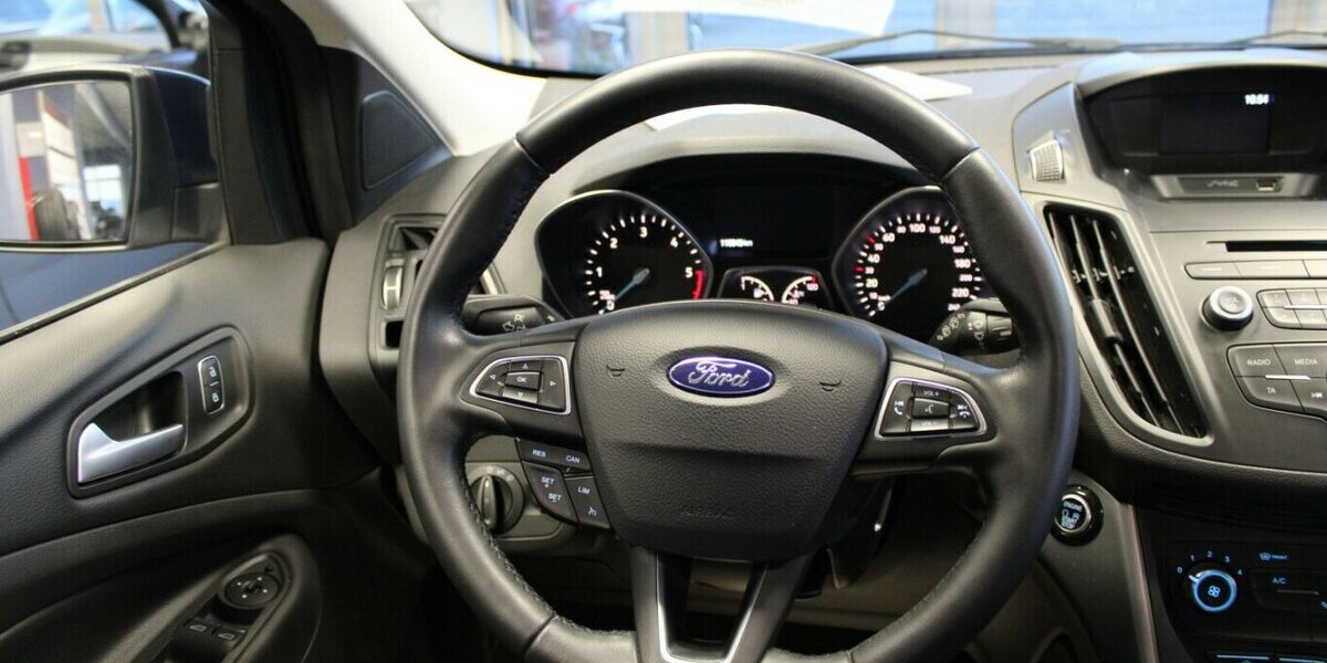 Ford Kuga 2.0 TDCi 2x4 Trend 115.640 km 11.980 &euro; Euskirchen 53881