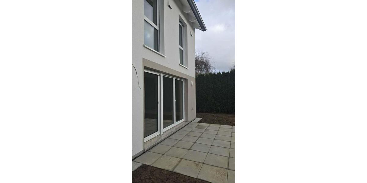 Reihenhaus Oberndorf am Neckar - 4 Zimmer, 132 m&sup2;, 1.400&euro; | Angebot:23688676