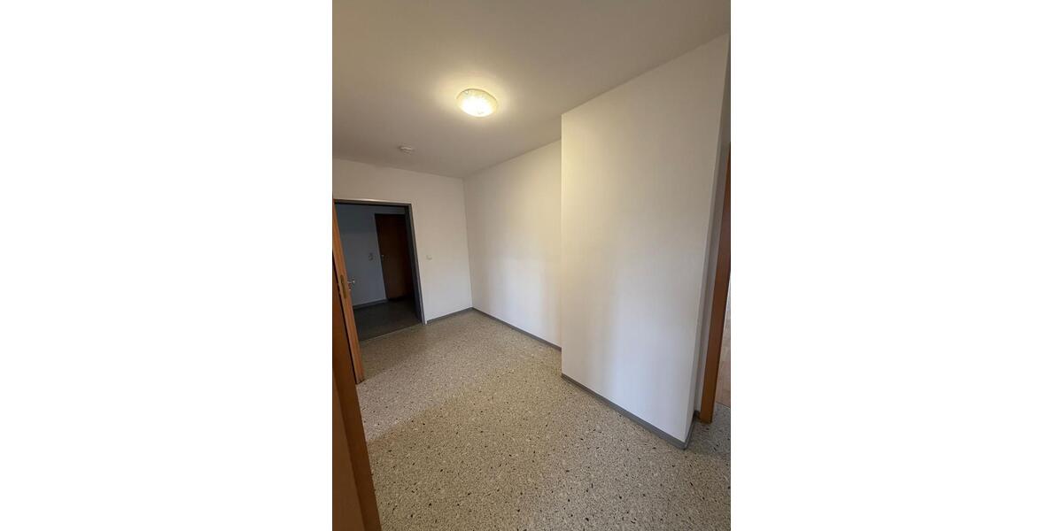 Dachgeschoßwohnung Nittenau - 2 Zimmer, 70 m&sup2;, 700&euro; | Angebot:25309041
