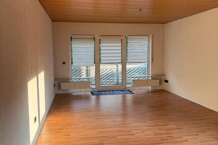 Wohnung Obergeschoss mit Dachgeschoss 100m2 1 zimmer