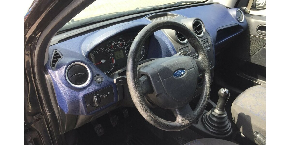 Ford Fiesta Ambiente,4 Türig,Tüv Neu! 136.000 km 2.990 &euro; Himmelkron 95502