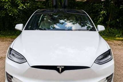 Tesla Model X 61.600 km 44.000 &euro; Lychen, Stadt 17279
