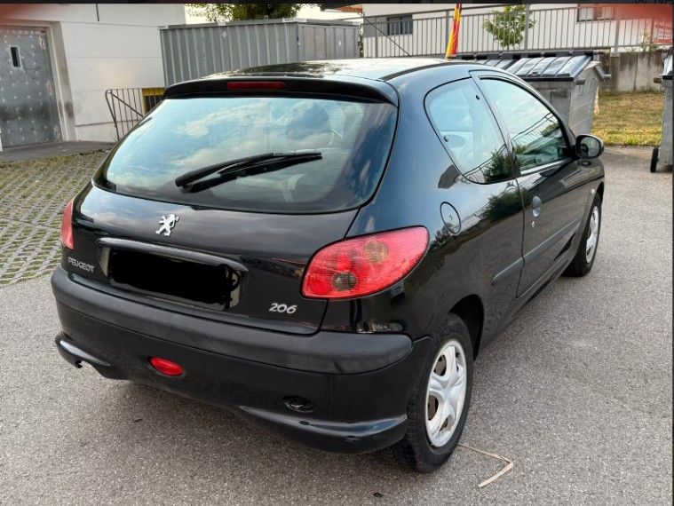 Peugeot 206 227.000 km 599 &euro; München 80807