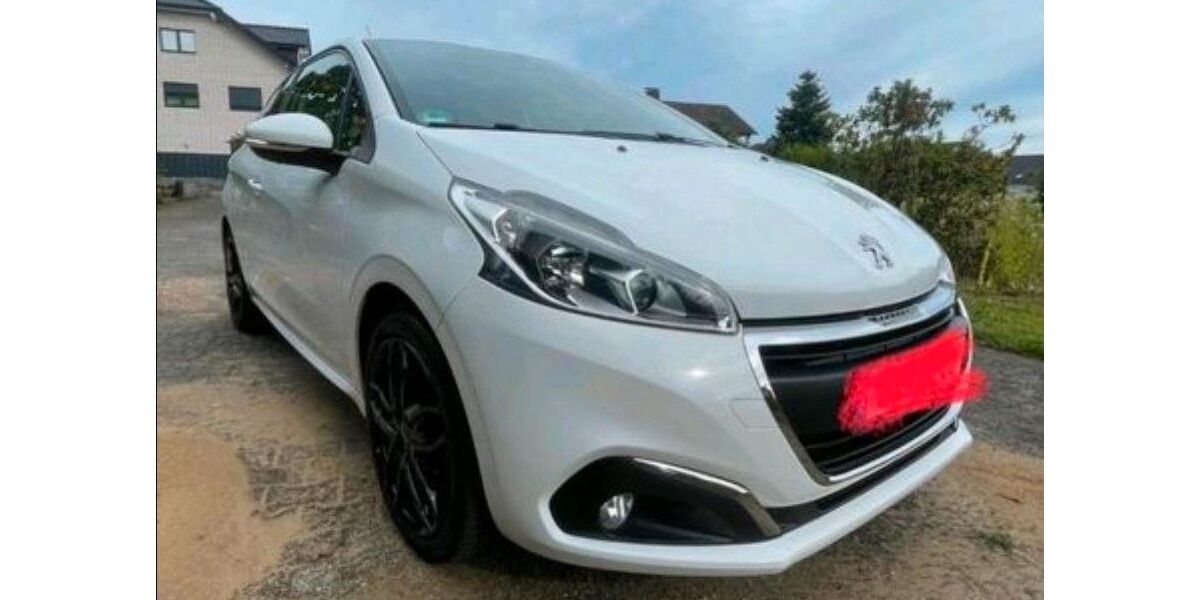 Peugeot 208 55.000 km 6.000 &euro; Lippstadt 59557