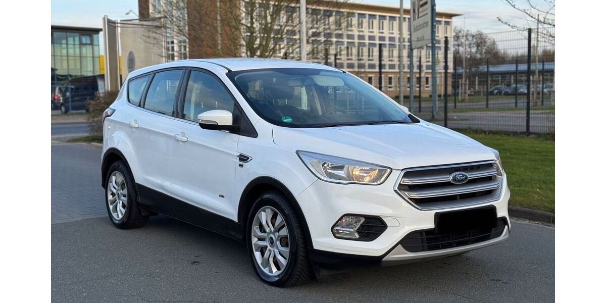 Ford Kuga 245.000 km 5.699 &euro; Chemnitz 09120