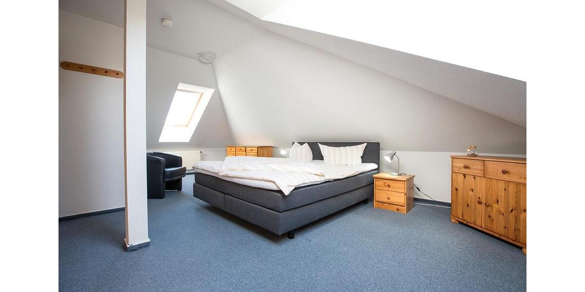 Dachgeschoßwohnung Nebel - 3 Zimmer, 50 m&sup2;, 980&euro; | Angebot:26297665