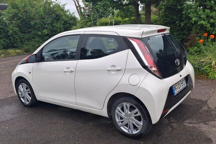 Toyota Aygo (X) 42.053 km 8.400 &euro; Mühlacker 75417