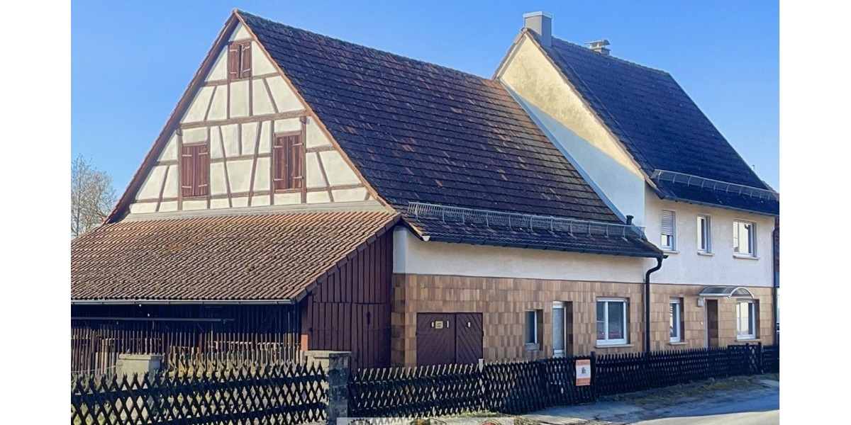Großes Haus mit Scheune, Garage, Schuppen, Garten, sofort frei. Für Handwerker, Bastler, Sparfüchse - Bauernhaus, Landhaus Eckental Frohnhof | Angebot:25364269