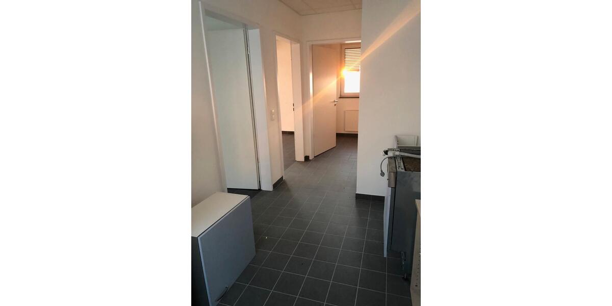 Gewerbeobjekt Leingarten - 1.200&euro; | Angebot:26090157