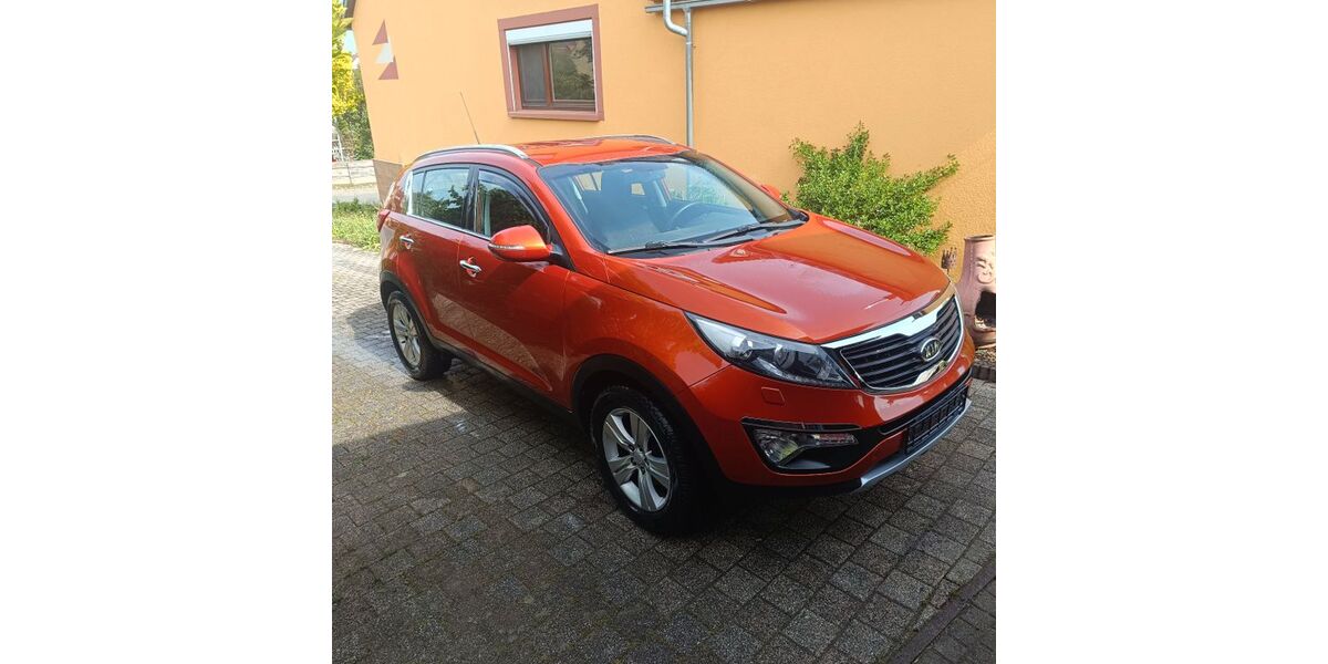Kia Sportage 127.000 km 8.000 &euro; Ahorn 74744