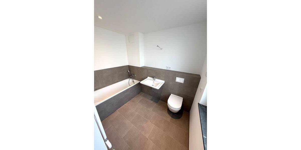 Etagenwohnung Hannover Vahrenwald - 3 Zimmer, 122 m&sup2;, 739.000&euro; | Angebot:26851416