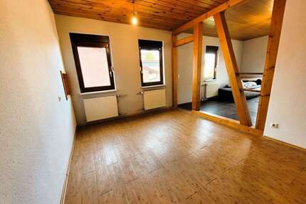 Haus zum Mieten in Sersheim 970 € 117 m²