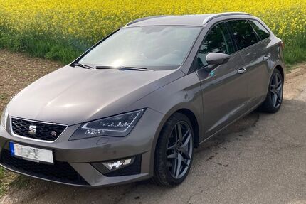 Seat Leon 143.000 km 10.900 &euro; Eitensheim 85117