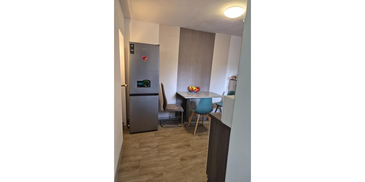 Ohne Provision: zweigeschossige Wohnung mit Garage in FKB 5 zimmer