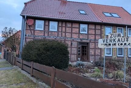Haus Calvörde Wegenstedt - 6 Zimmer, 134 m&sup2;, 179.000&euro; | Angebot:26728098
