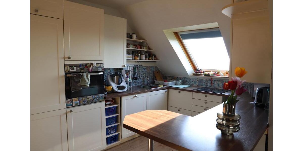 Dachgeschoßwohnung Oberkirch - 3.5 Zimmer, 93 m&sup2;, 200.000&euro; | Angebot:26591810