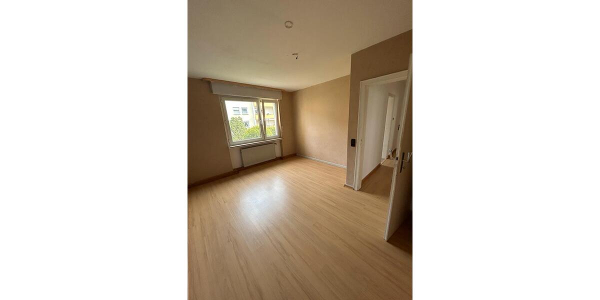 Hochparterre Lage - 4 Zimmer, 73 m&sup2;, 580&euro; | Angebot:26278506