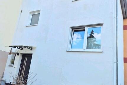 Haus Schwabach - 3 Zimmer, 113 m&sup2;, 450.000&euro; | Angebot:25370173