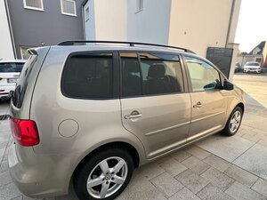 VW Touran Comfortline BMT/Standhzg/ 150.000 km 9.290 &euro; Troisdorf 53844