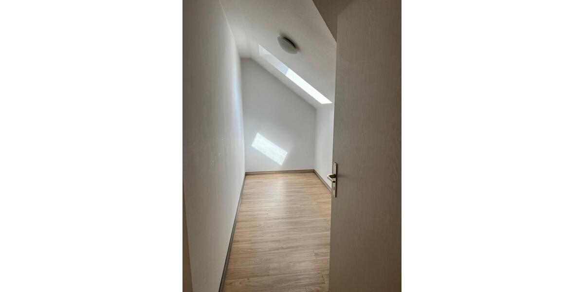 Dachgeschoßwohnung Neuenkirchen - 2.5 Zimmer, 69 m&sup2;, 600&euro; | Angebot:26670951