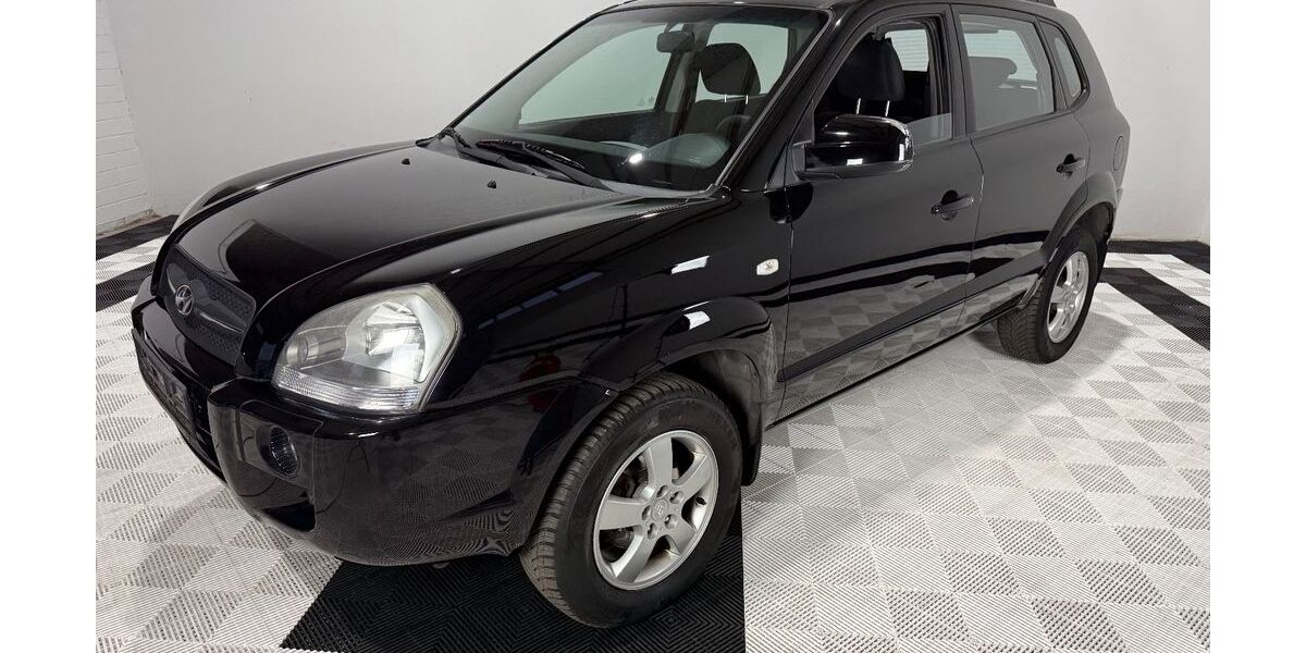 Hyundai TUCSON 150.508 km 3.499 &euro; Bonn - Dottendorf 53129