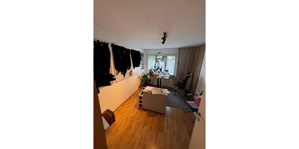 Etagenwohnung Oldenburg Bürgeresch - 4 Zimmer, 139 m&sup2;, 1.500&euro; | Angebot:26656239
