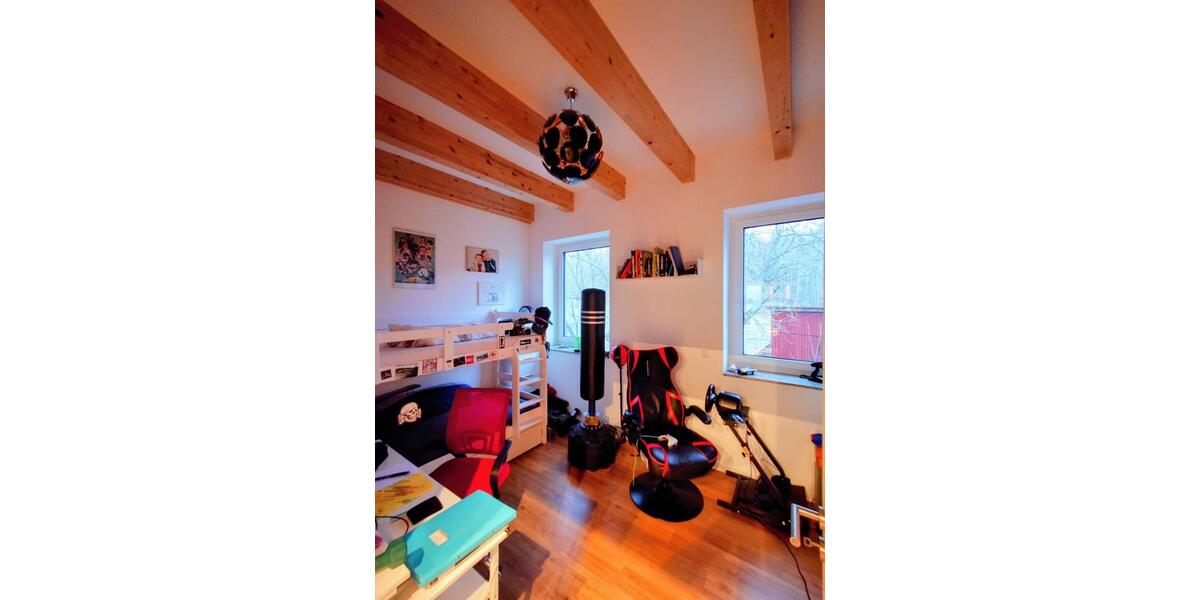 Etagenwohnung Blankenhain - 4 Zimmer, 141 m&sup2;, 1.269&euro; | Angebot:24876942