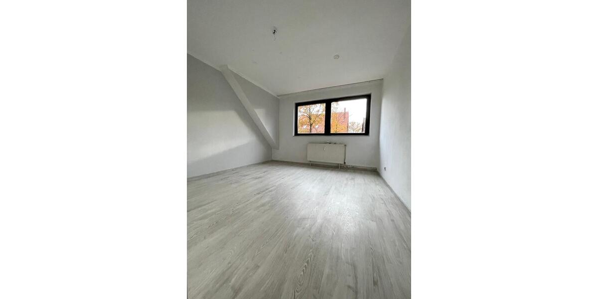 Reihenhaus Sehnde - 3 Zimmer, 95 m&sup2;, 890&euro; | Angebot:23795237