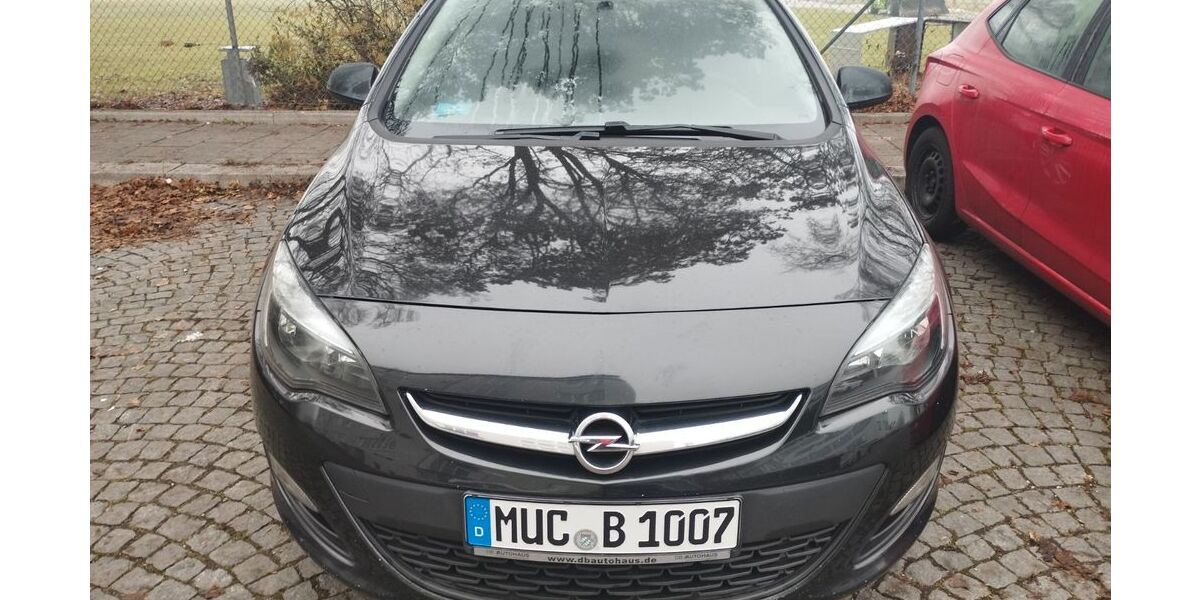 Opel Astra 210.000 km 5.200 &euro; München 80805