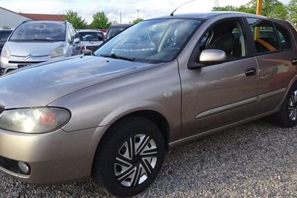 Nissan Almera 215.800 km 900 &euro; Dresden 01219