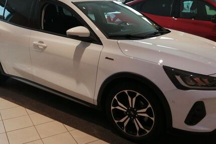 Ford Focus 30.000 km 20.400 € Dahme/Mark 15936