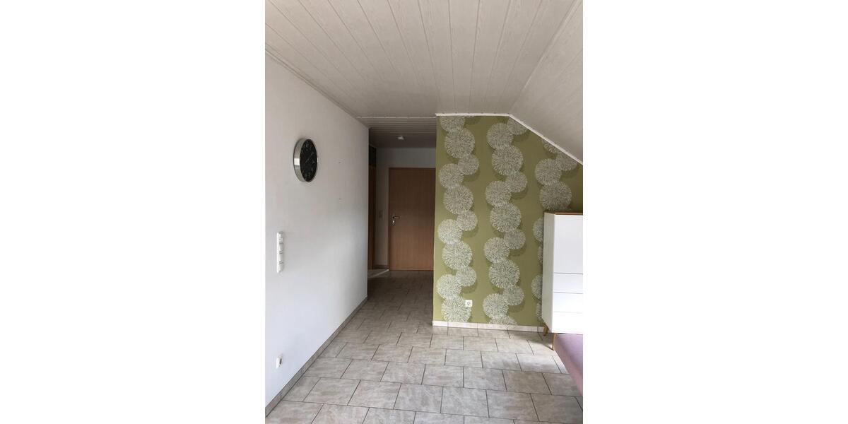 Dachgeschoßwohnung Groß-Umstadt Umstadt - 2 Zimmer, 70 m&sup2;, 630&euro; | Angebot:25380880