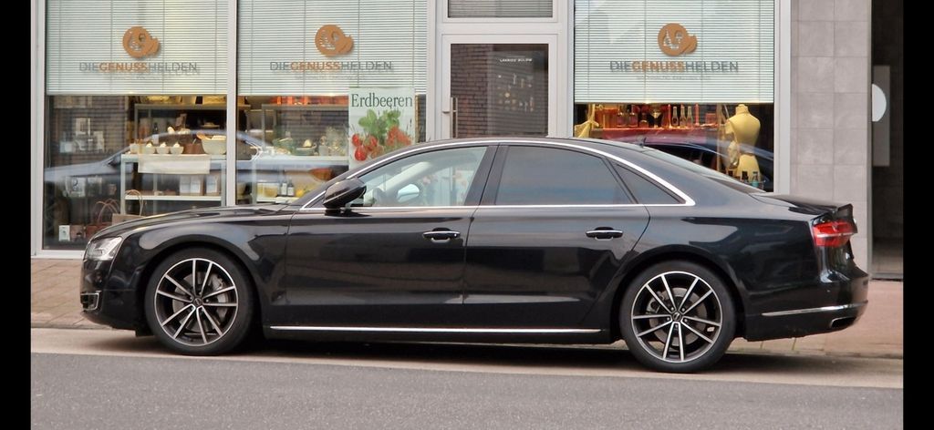 Audi A8 68.612 km 36.900 € Baesweiler 52499