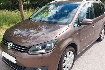 VW Touran 198.049 km 7.499 &euro; Zell 93199