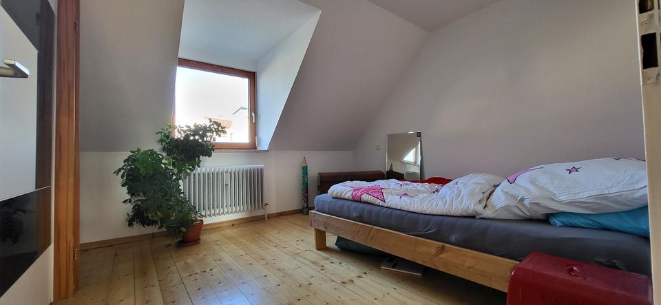 Dachgeschoßwohnung Augsburg Haunstetten-Siebenbrunn - 5 Zimmer, 126 m&sup2;, 420.000&euro; | Angebot:25294820