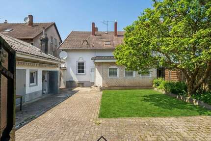 Haus zum Kaufen in Stadthagen 295.000 € 190 m² 7 zimmer