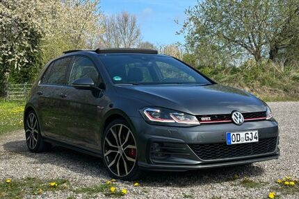 VW Golf 89.000 km 22.999 &euro; Oetjendorf 22961
